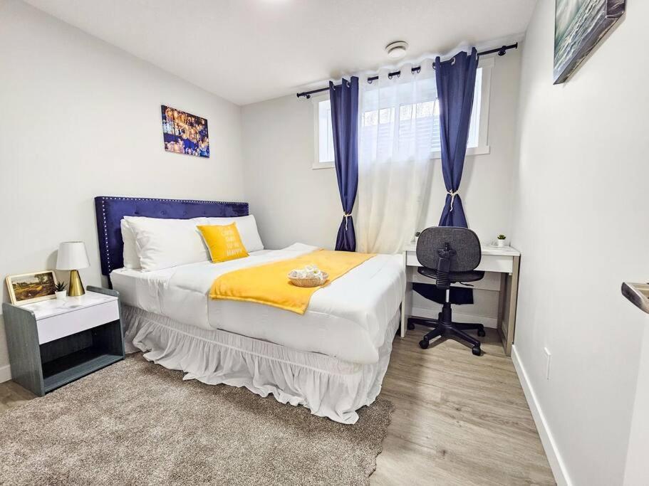 Cozy Suites In Calgary Area Balzac エクステリア 写真