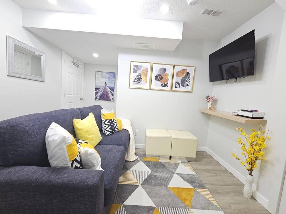 Cozy Suites In Calgary Area Balzac エクステリア 写真