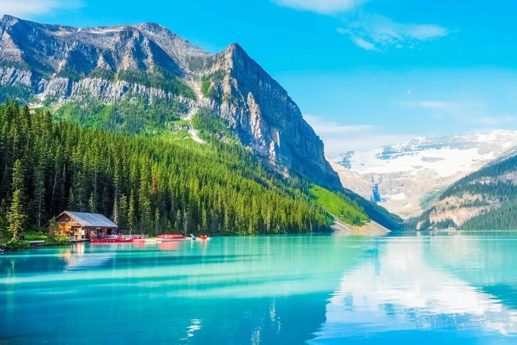 Cozy Suites In Calgary Area Balzac エクステリア 写真