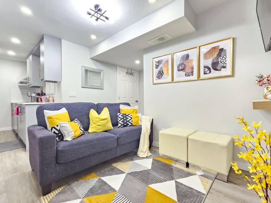 Cozy Suites In Calgary Area Balzac エクステリア 写真