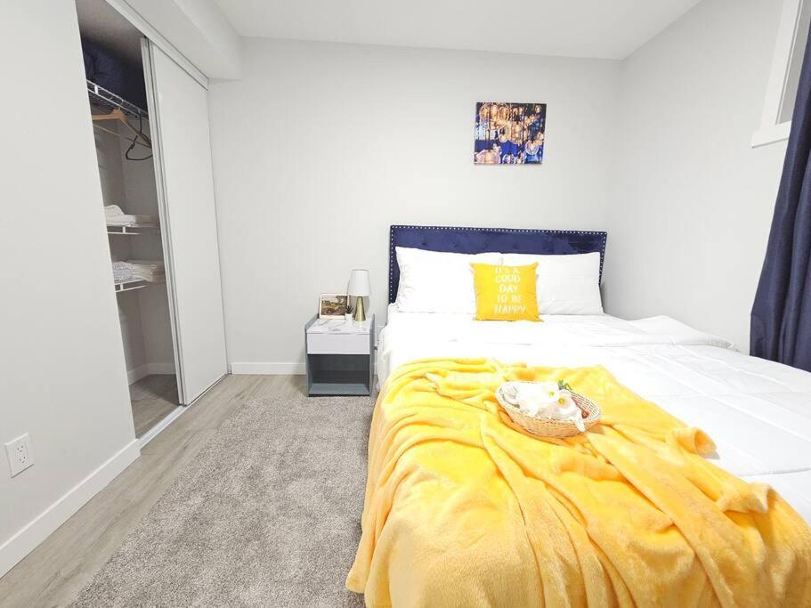 Cozy Suites In Calgary Area Balzac エクステリア 写真